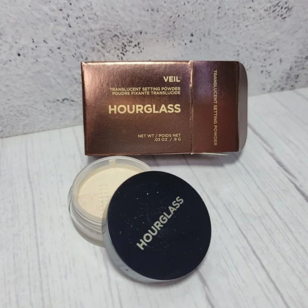 **5/$25** BEAUTY – HOURGLASS Veil Translucent Setting Powder - Talc Free